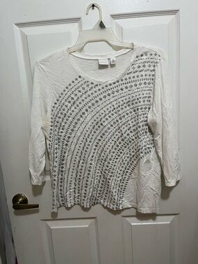 Women's White Long Sleeve Top with Gray Geometric Print